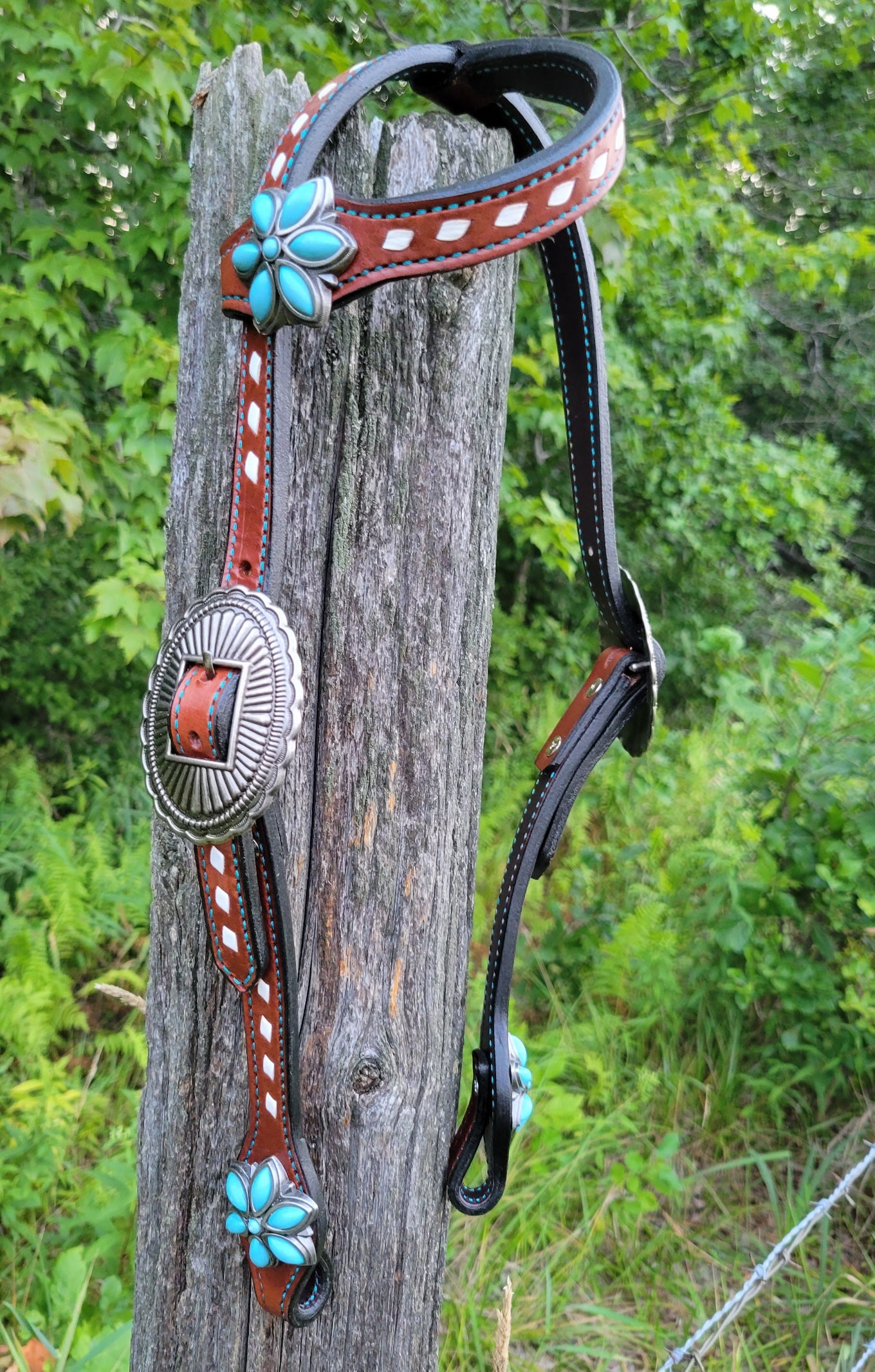 Turquoise Flower & White Buckstitch One Ear Headstall