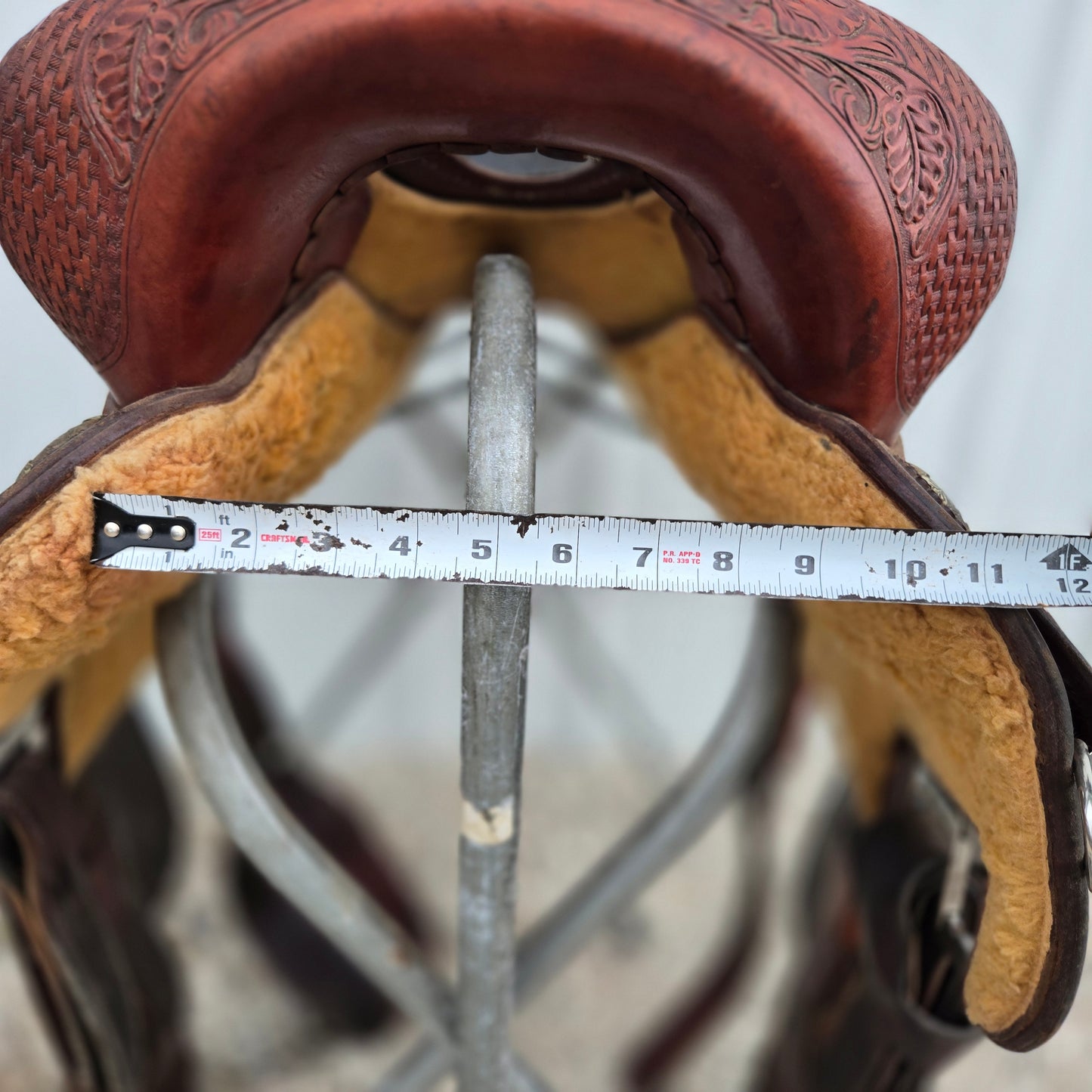15.5" Martin Crown C Barrel Saddle