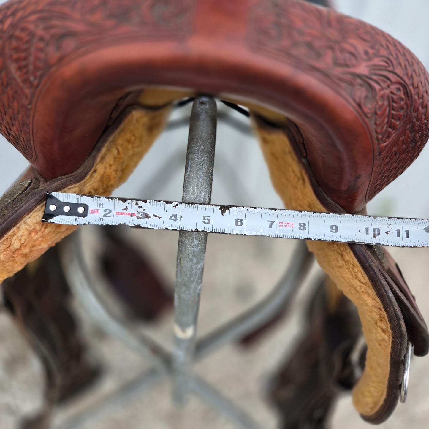 15.5" Martin Crown C Barrel Saddle