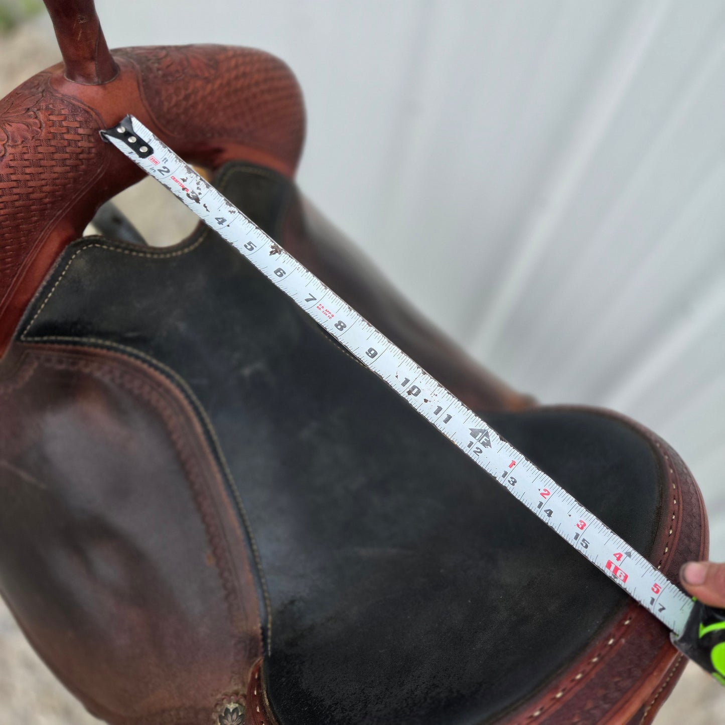15.5" Martin Crown C Barrel Saddle