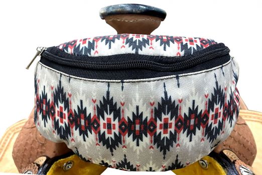 Showman Black/Silver Aztec Pommel Pack