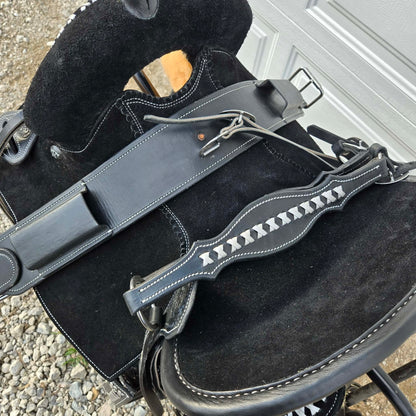 14" Tomahawk  Black Suede Lightweight X-Buckstitch Barrel Saddle