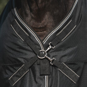 Back On Track Obsidian 150g Black Turnout w/ Neck Cover