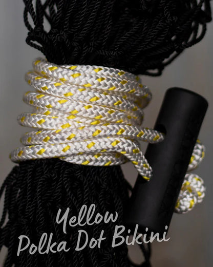 Hay Chix Half Bale Net - Colored Ropes