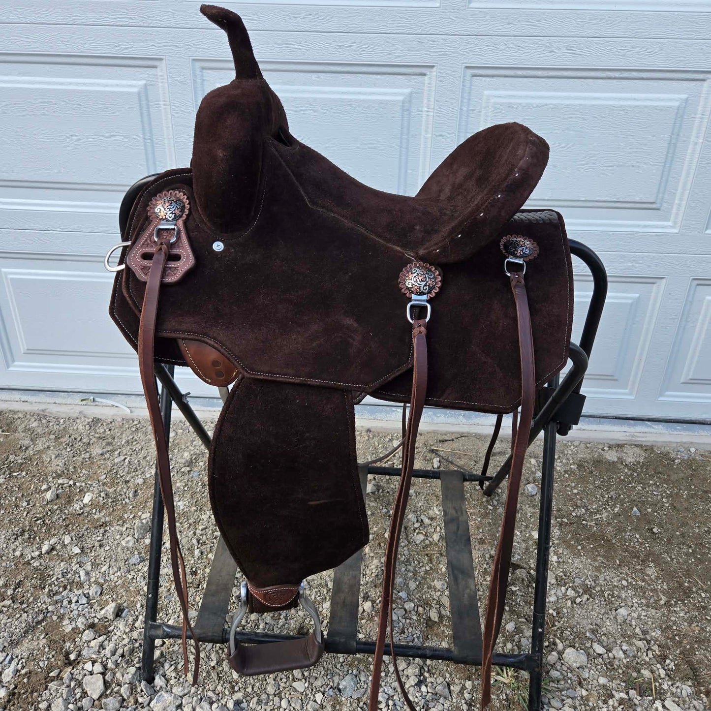 13" Tomahawk Brown Suede Lightweight Barrel Saddle