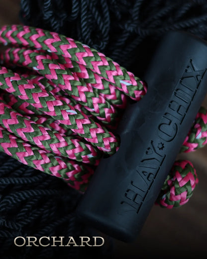 Hay Chix Half Bale Net - Colored Ropes
