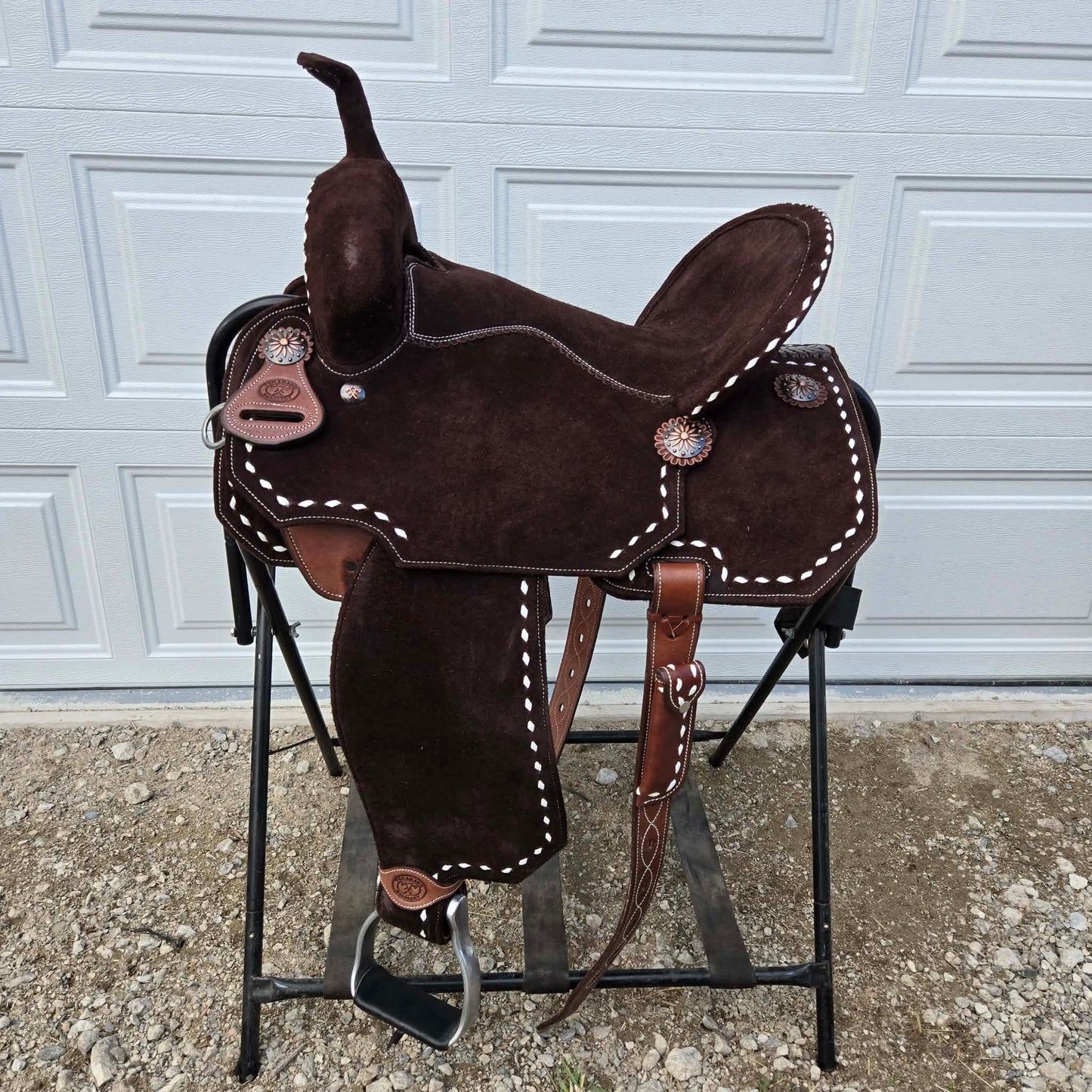 14.5" Tomahawk  Brown Suede Lightweight Buckstitch Barrel Saddle
