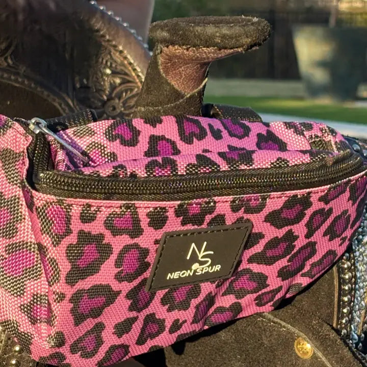 Neon Spur Catty Cowgirl Saddle Pouch