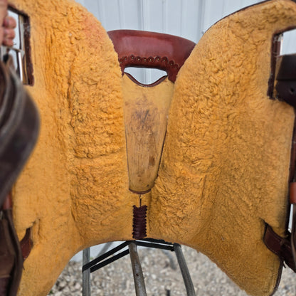 15.5" Martin Crown C Barrel Saddle