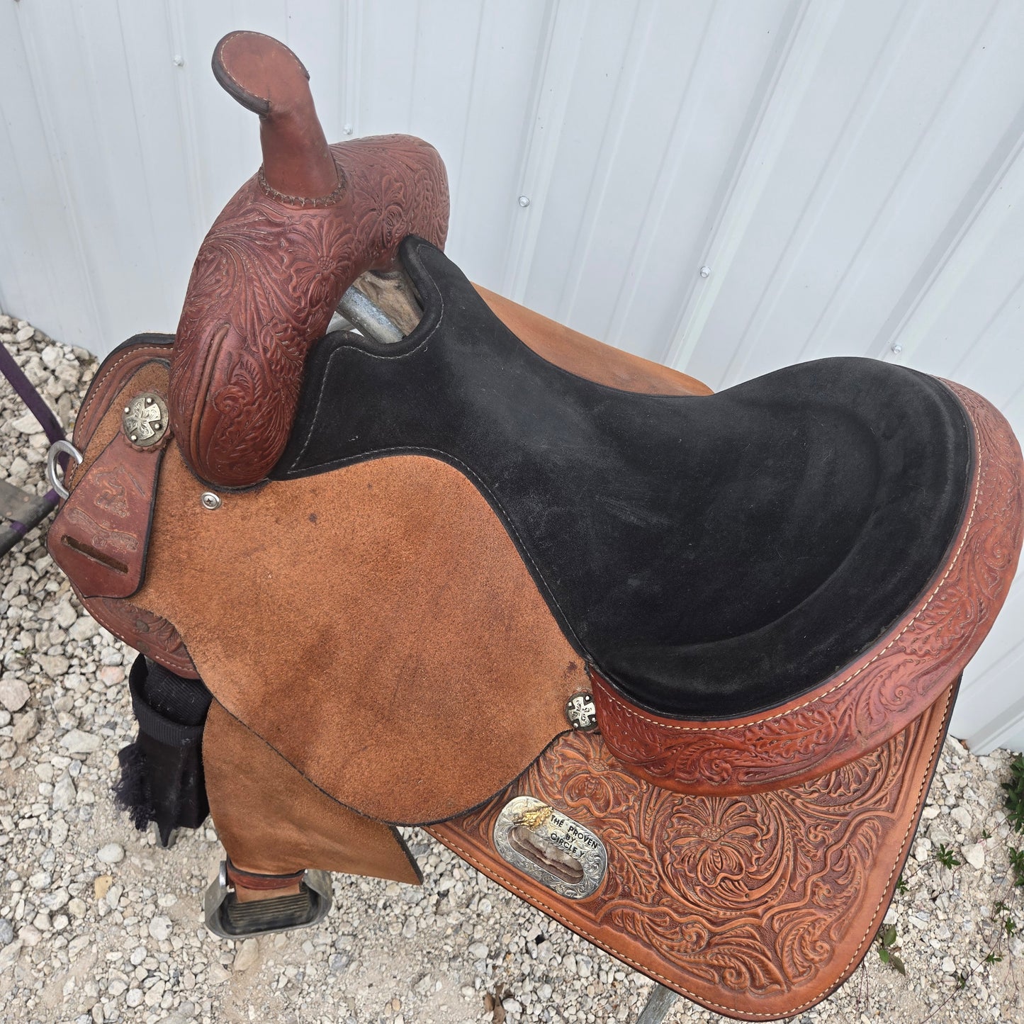 16" Circle Y by High Horse Barrel Saddle