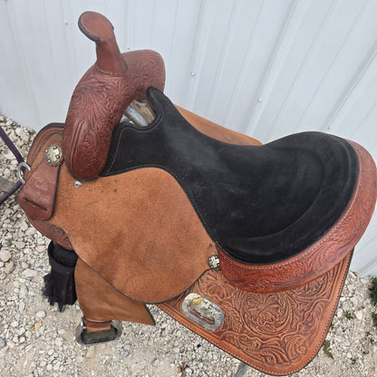16" Circle Y by High Horse Barrel Saddle