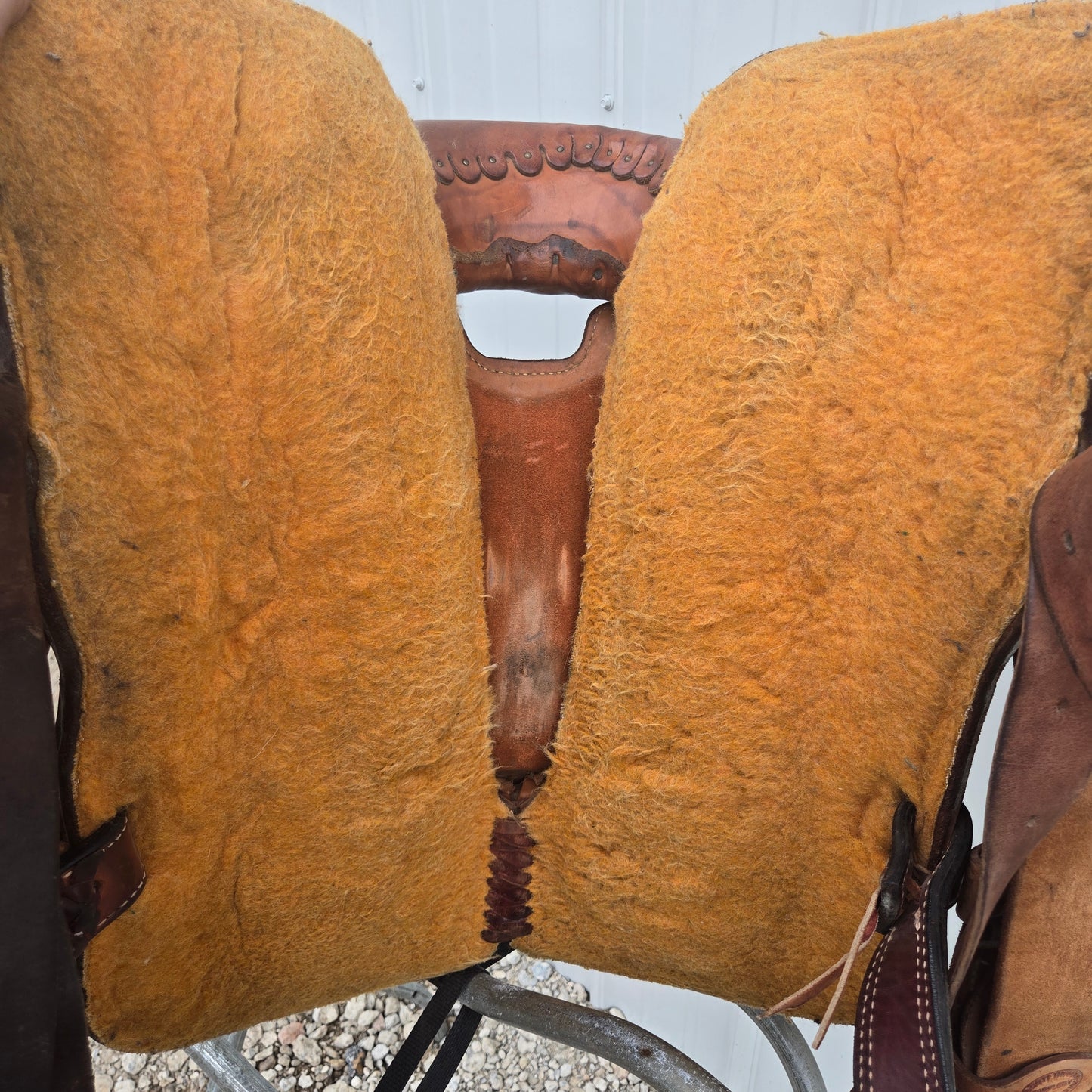14.5" Scott Thomas Used Trophy Barrel Saddle