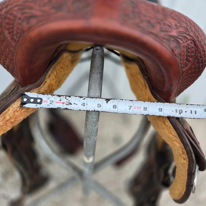 15.5" Martin Crown C Barrel Saddle
